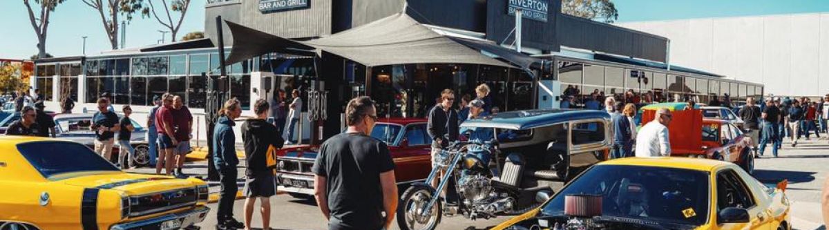 Classic vs Modern Bacon & Bumpers (WA) Cover Image